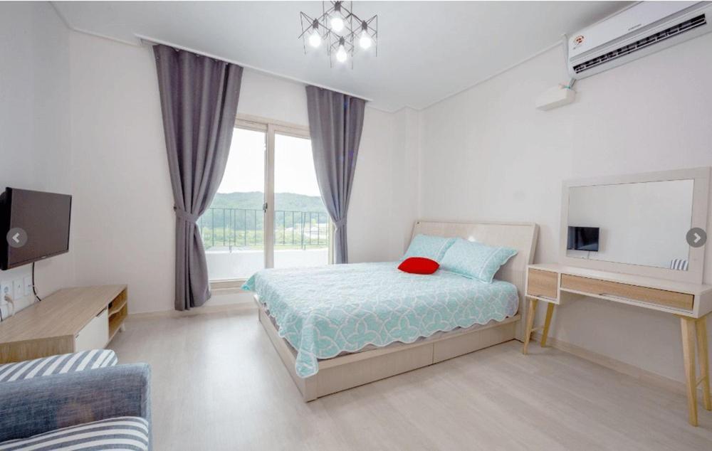 Gangneung Luluberry Pension Екстер'єр фото