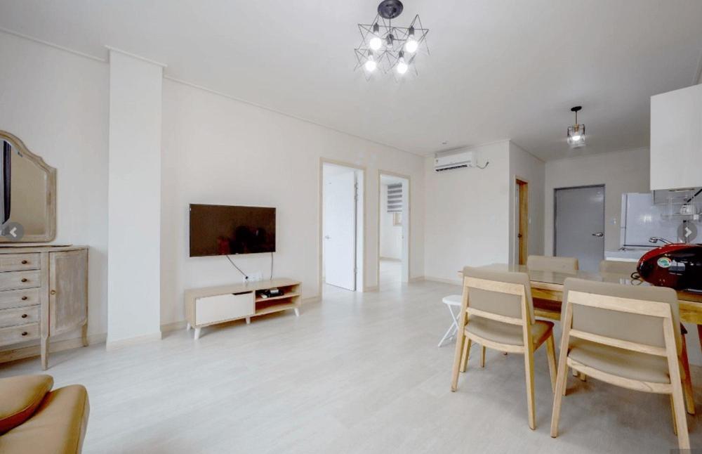 Gangneung Luluberry Pension Екстер'єр фото